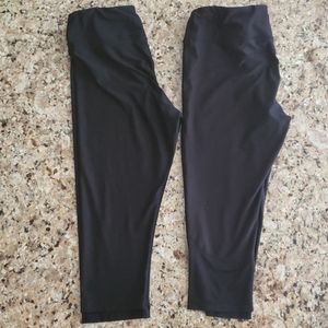 two pair cropped leggings